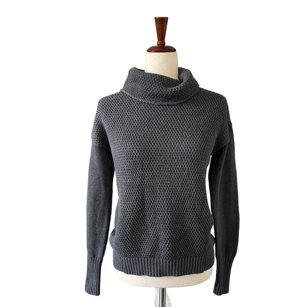 Athleta Breckenridge Turtleneck Sweater Gray Knit Size Small Winter